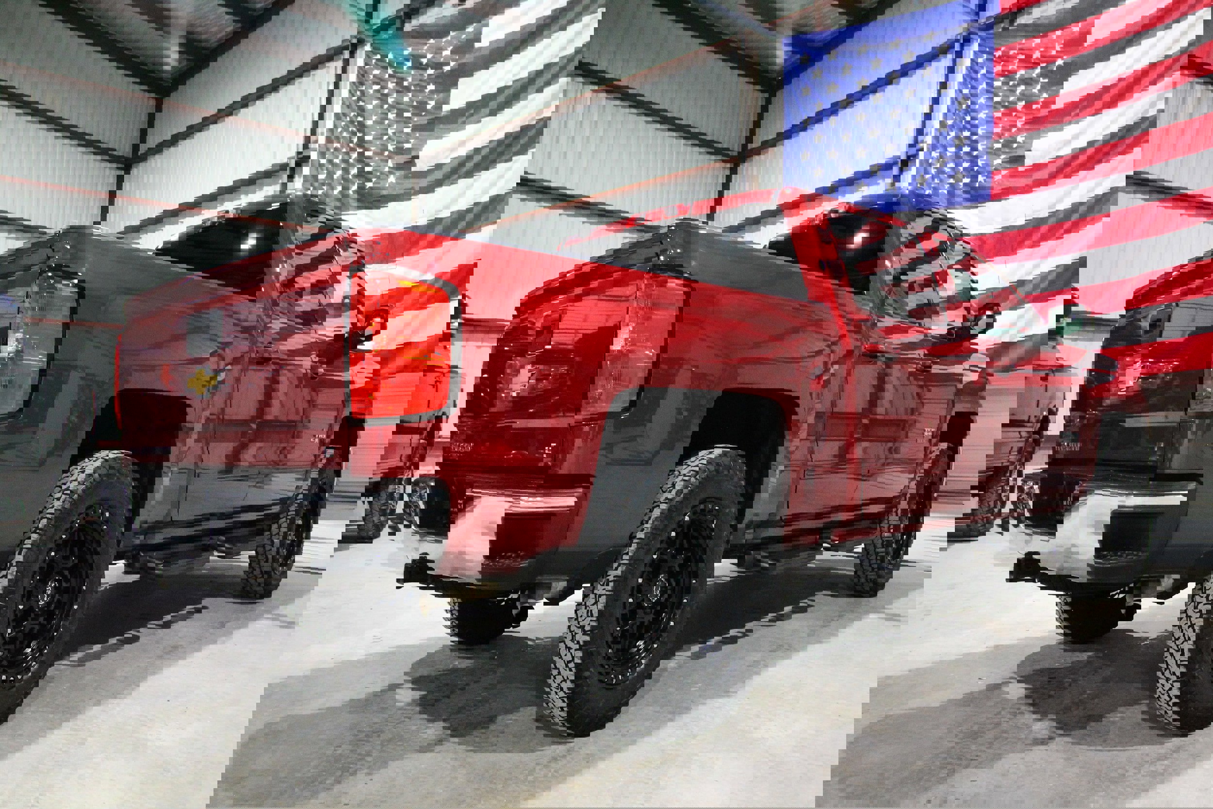 Used 2018 Chevrolet Silverado 1500 LT w/ Texas Edition image 12