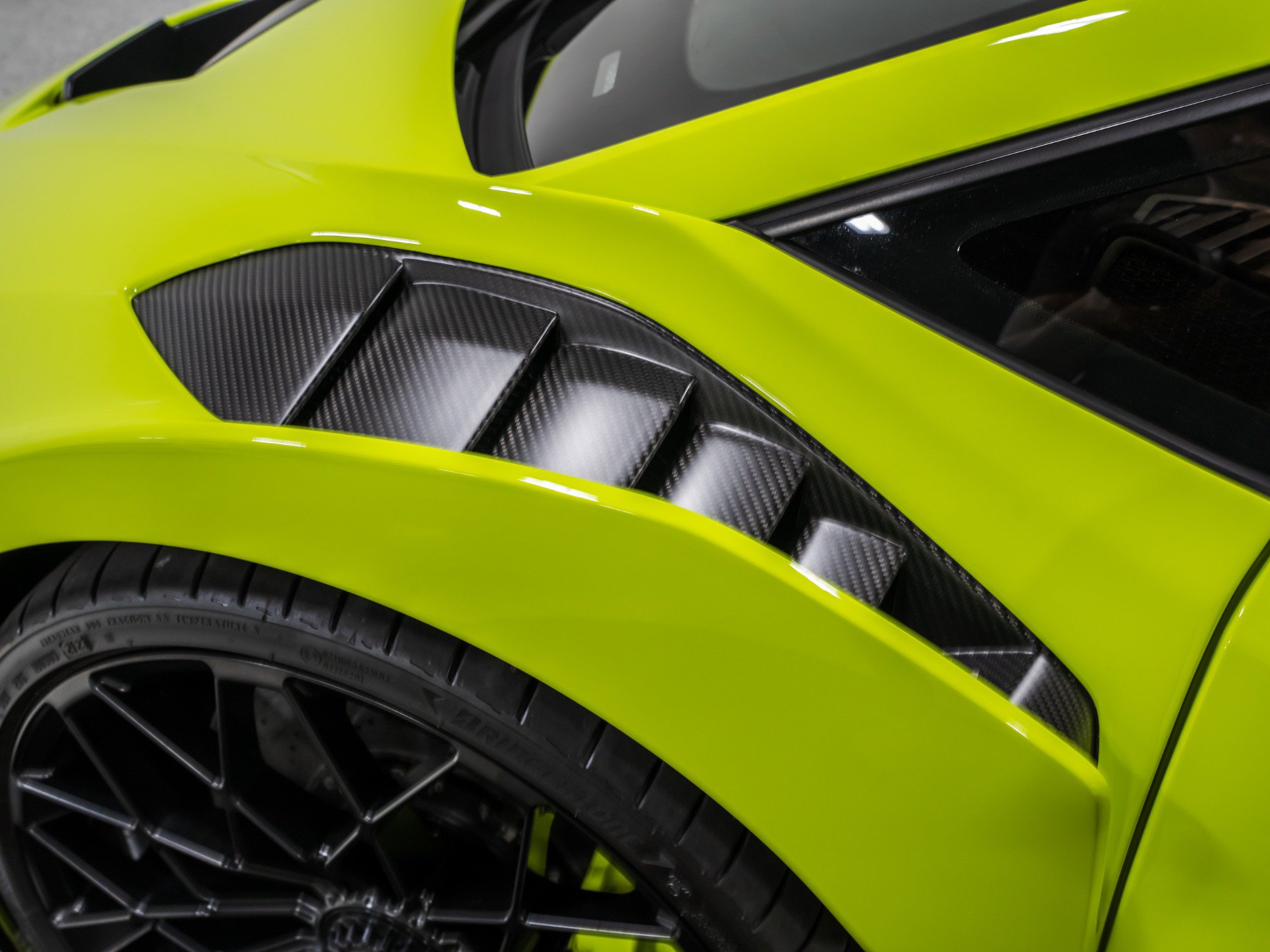 Used 2023 Lamborghini Huracan STO RWD image 20