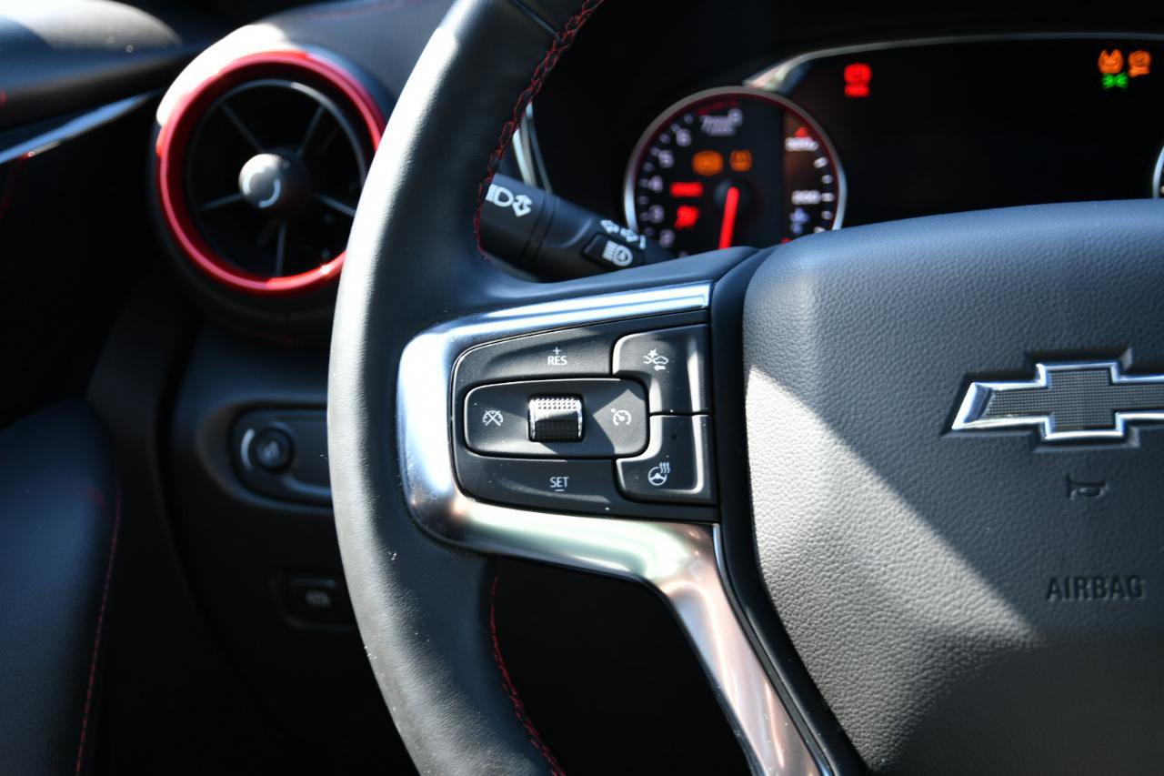 Used 2025 Chevrolet Blazer RS FWD image 17