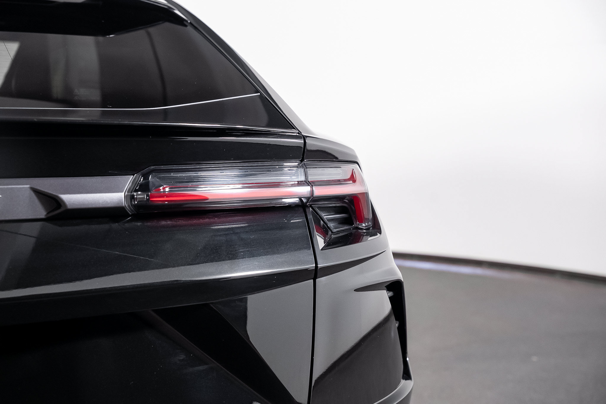 Used 2019 Lamborghini Urus AWD/4WD image 23