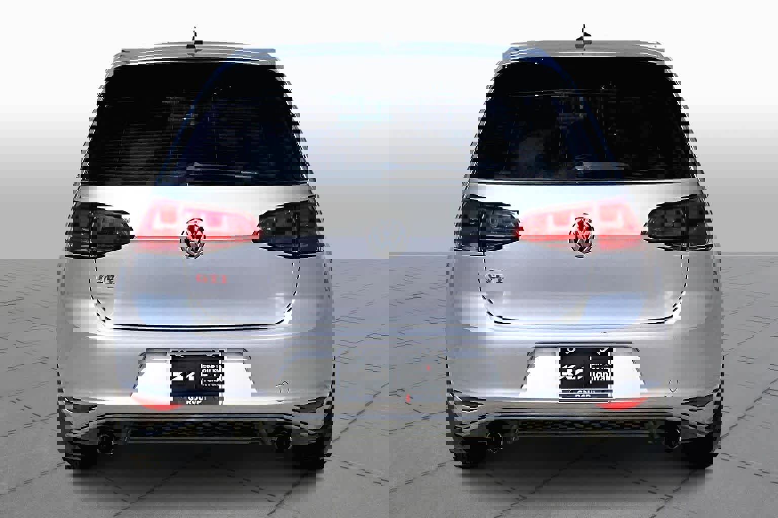 Used 2016 Volkswagen GTI S image 5