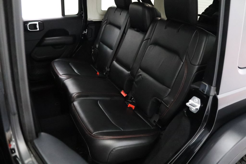 Used 2018 Jeep Wrangler Unlimited Rubicon AWD/4WD image 12