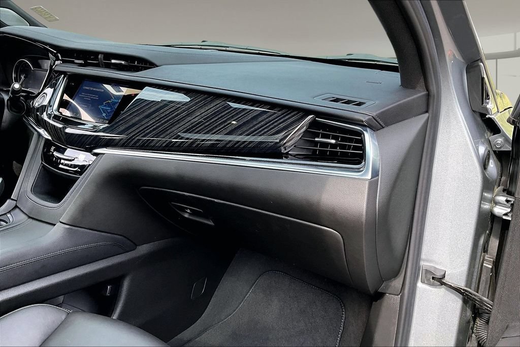 Certified 2025 Cadillac XT6 Premium Luxury AWD/4WD image 16