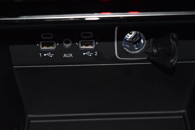 New 2025 Jeep Grand Cherokee Limited w/ Trailer Tow Package image 18