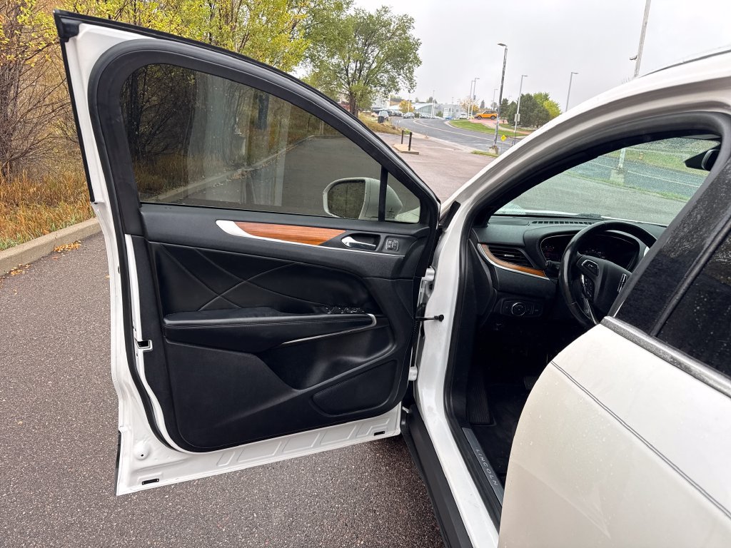 Used 2019 Lincoln MKC Reserve AWD/4WD image 10