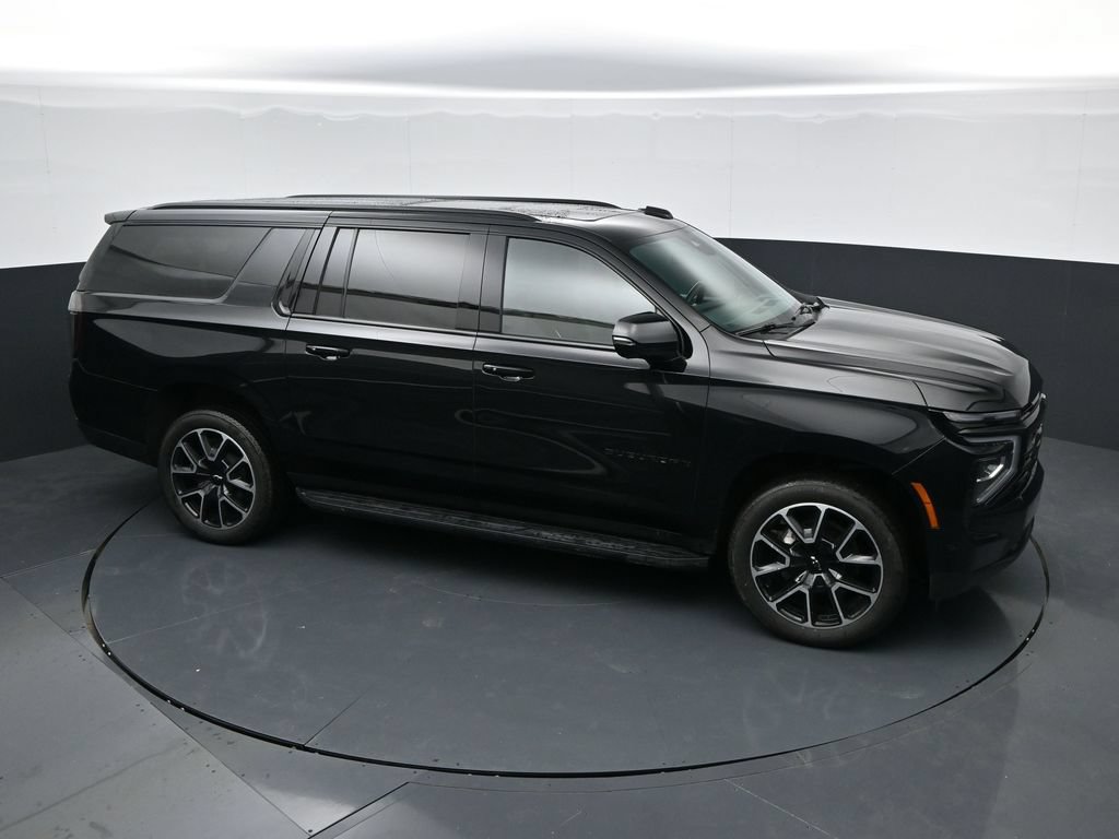 Used 2025 Chevrolet Suburban RST w/ Comfort Package AWD/4WD image 33
