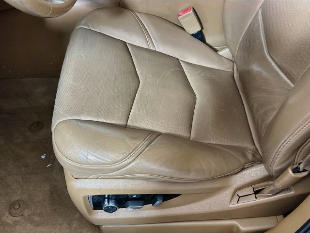 Used 2016 Cadillac Escalade Platinum AWD/4WD image 26