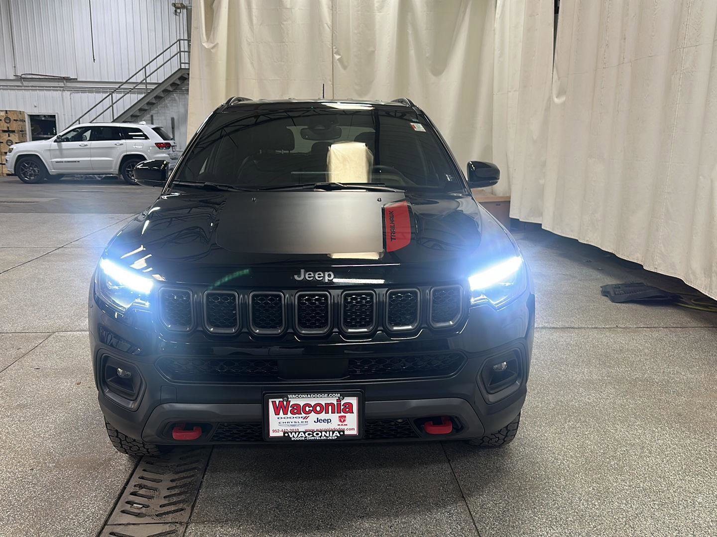 Used 2023 Jeep Compass Trailhawk w/ Trailhawk Elite Group AWD/4WD image 8