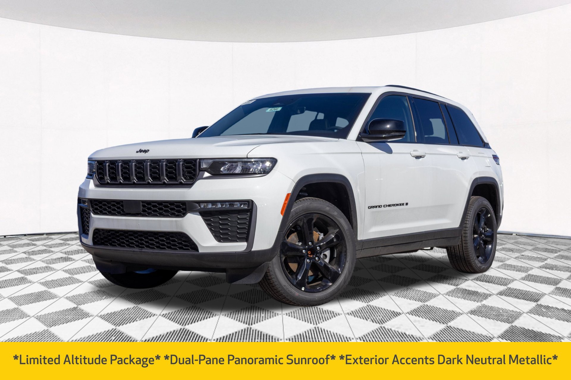 New 2026 Jeep Grand Cherokee Limited w/ Limited Altitude Package AWD/4WD image 2