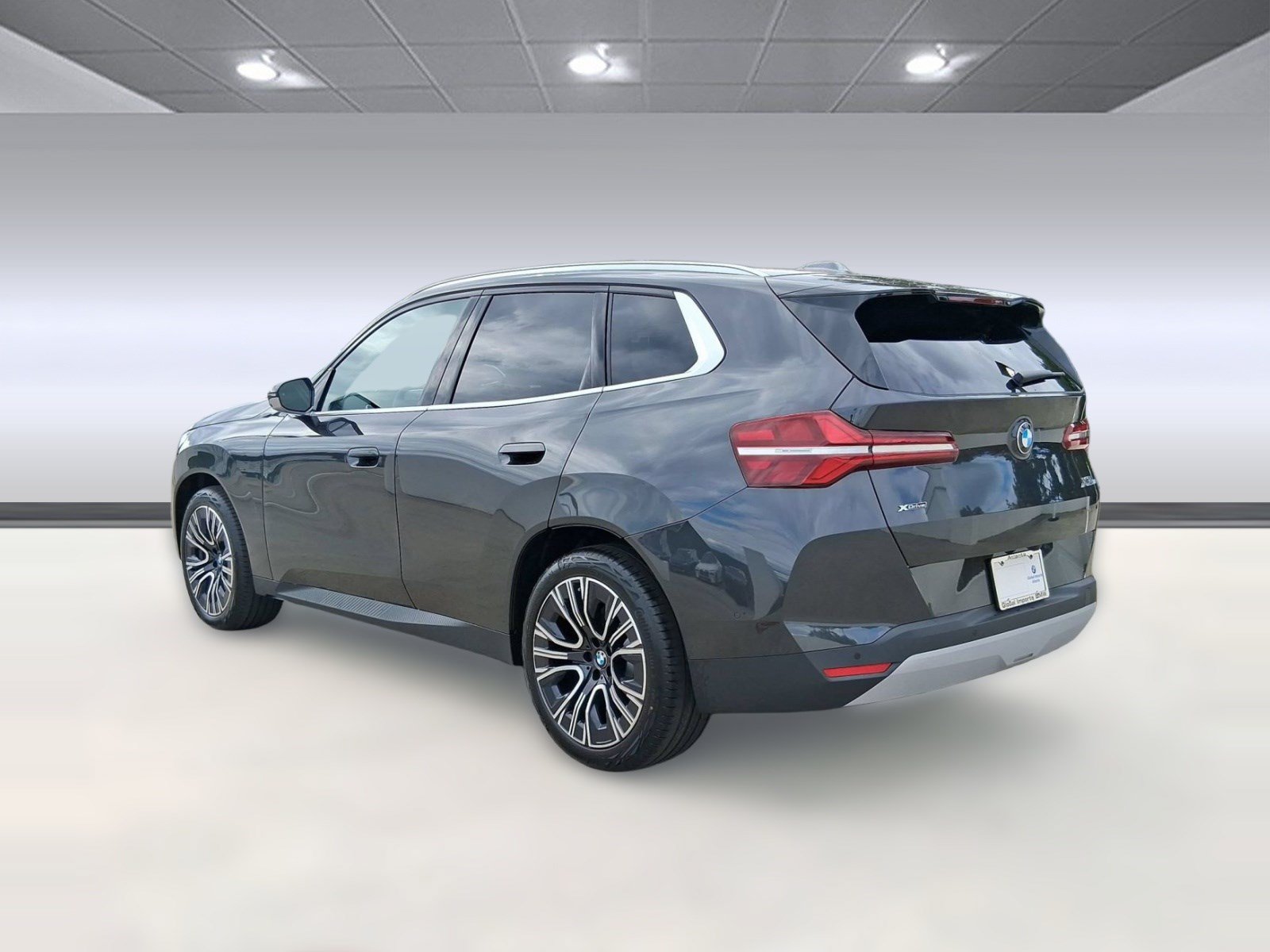 Used 2026 BMW X3 xDrive30i w/ Premium Package AWD/4WD image 3