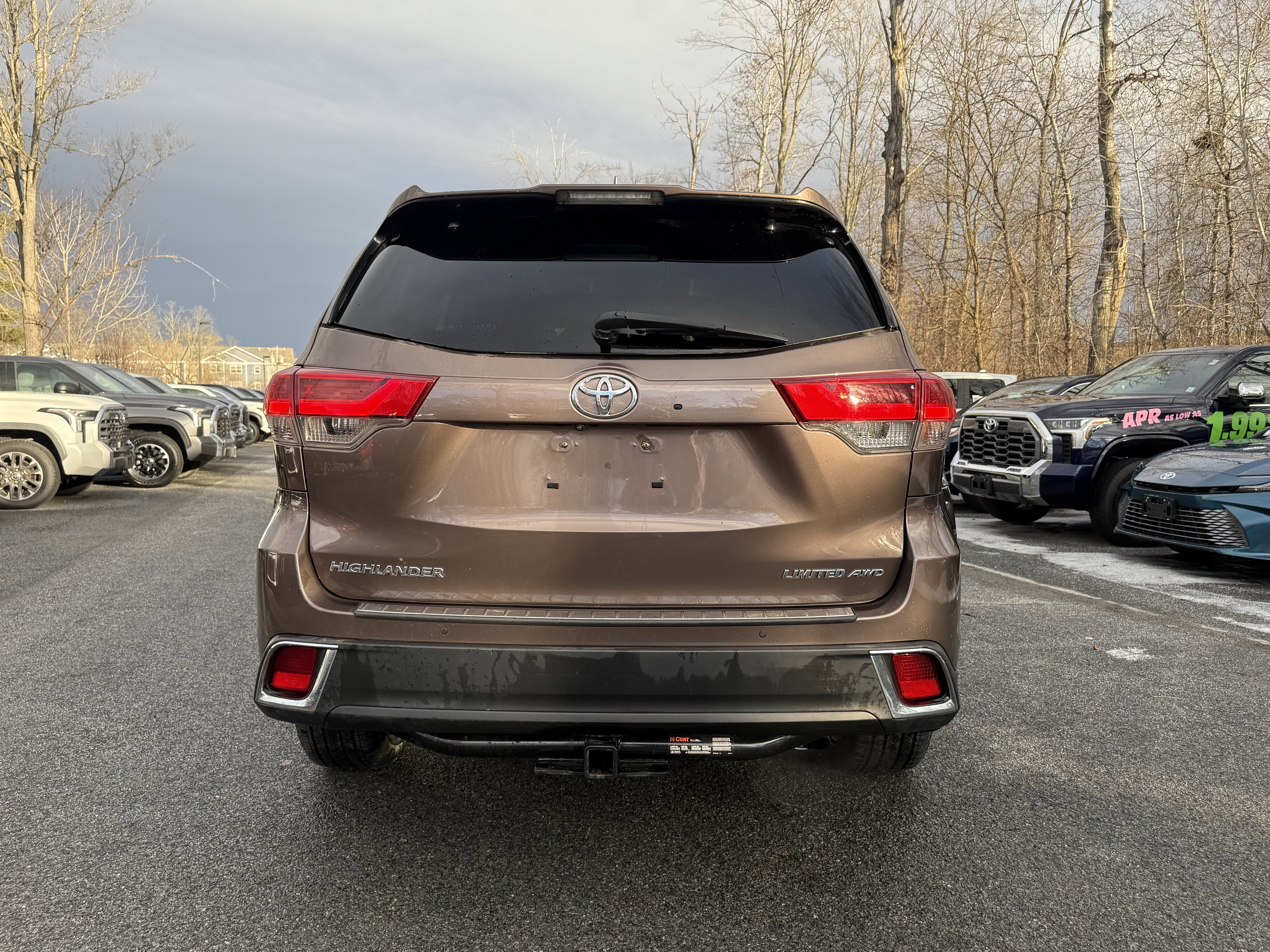 Used 2017 Toyota Highlander Limited image 11