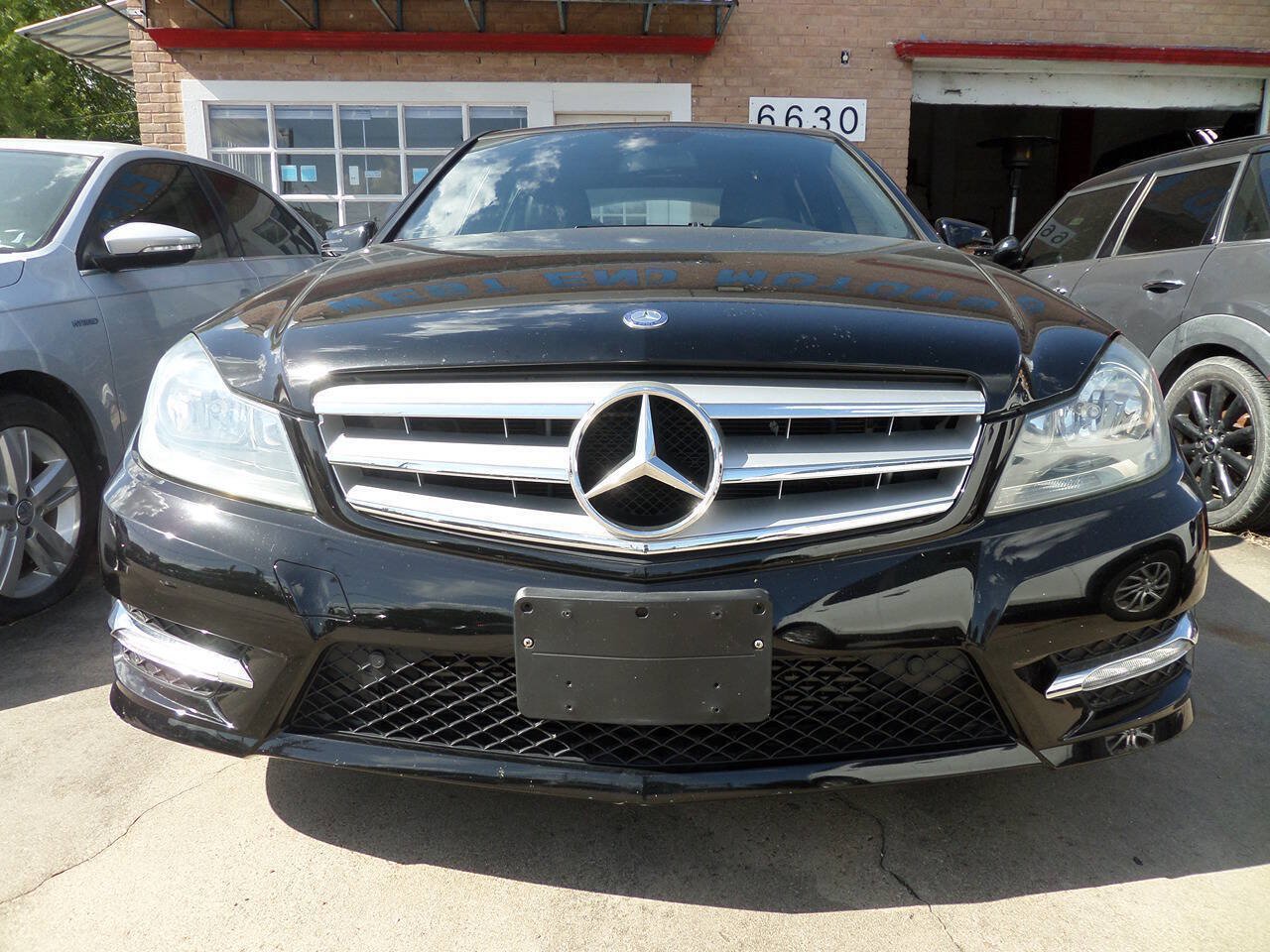 Used 2012 Mercedes-Benz C 250 Sedan image 71