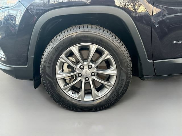 Used 2021 Jeep Cherokee Latitude Lux w/ Comfort/Convenience Group AWD/4WD image 30