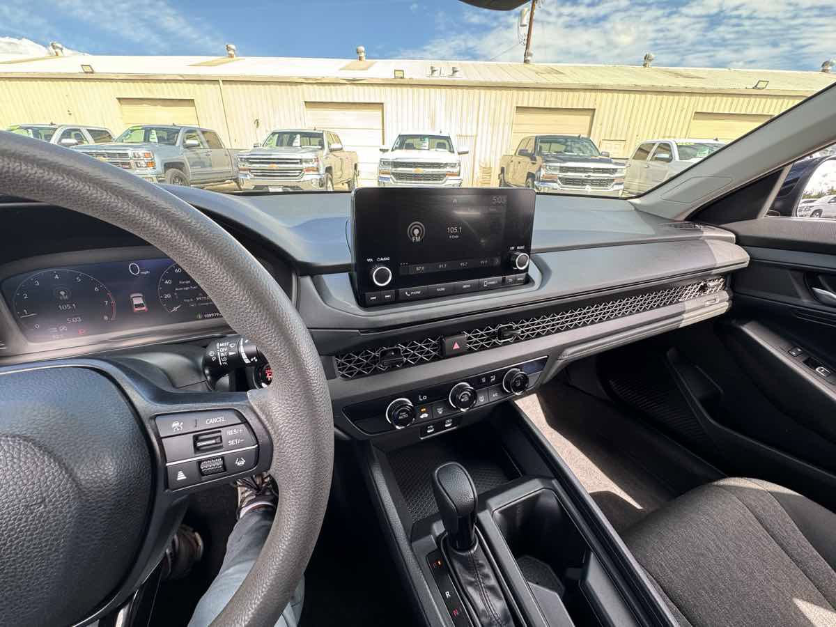 Used 2023 Honda Accord LX image 24