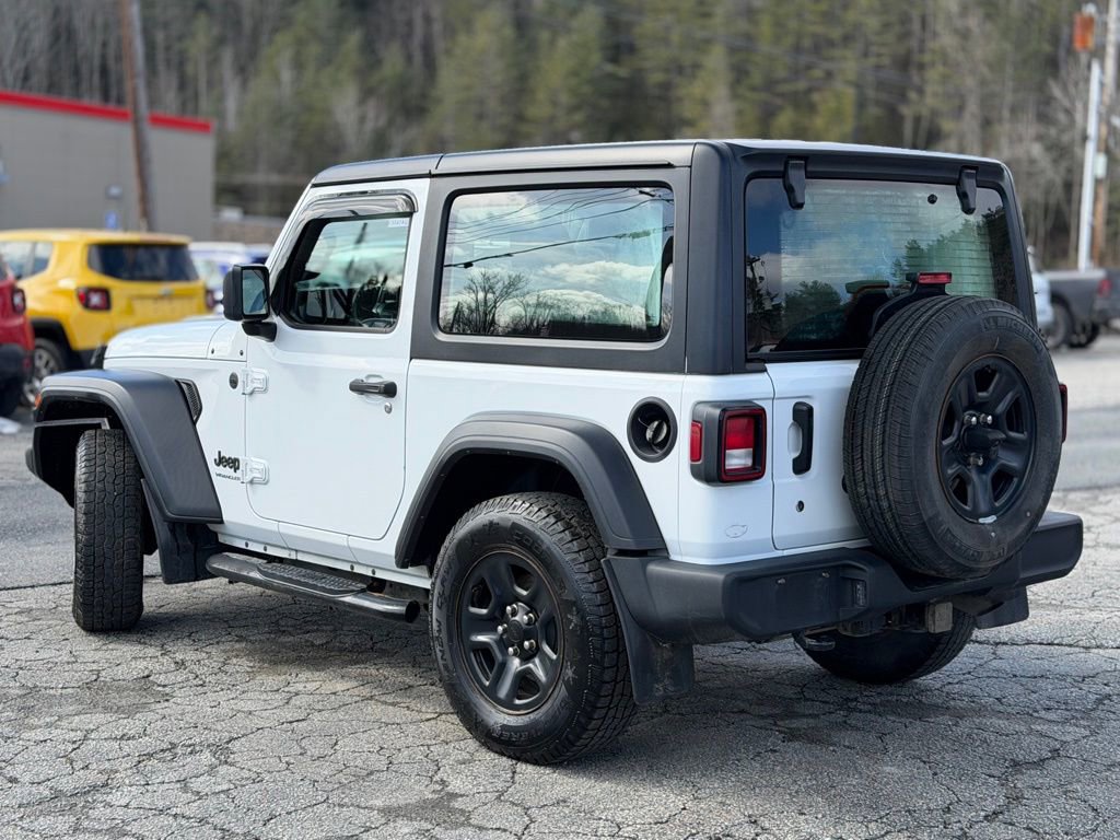 Used 2022 Jeep Wrangler Sport image 3