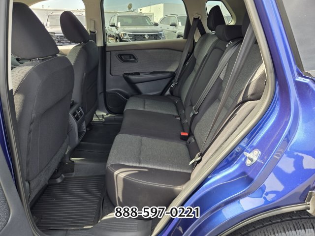 Used 2021 Nissan Rogue S FWD image 11