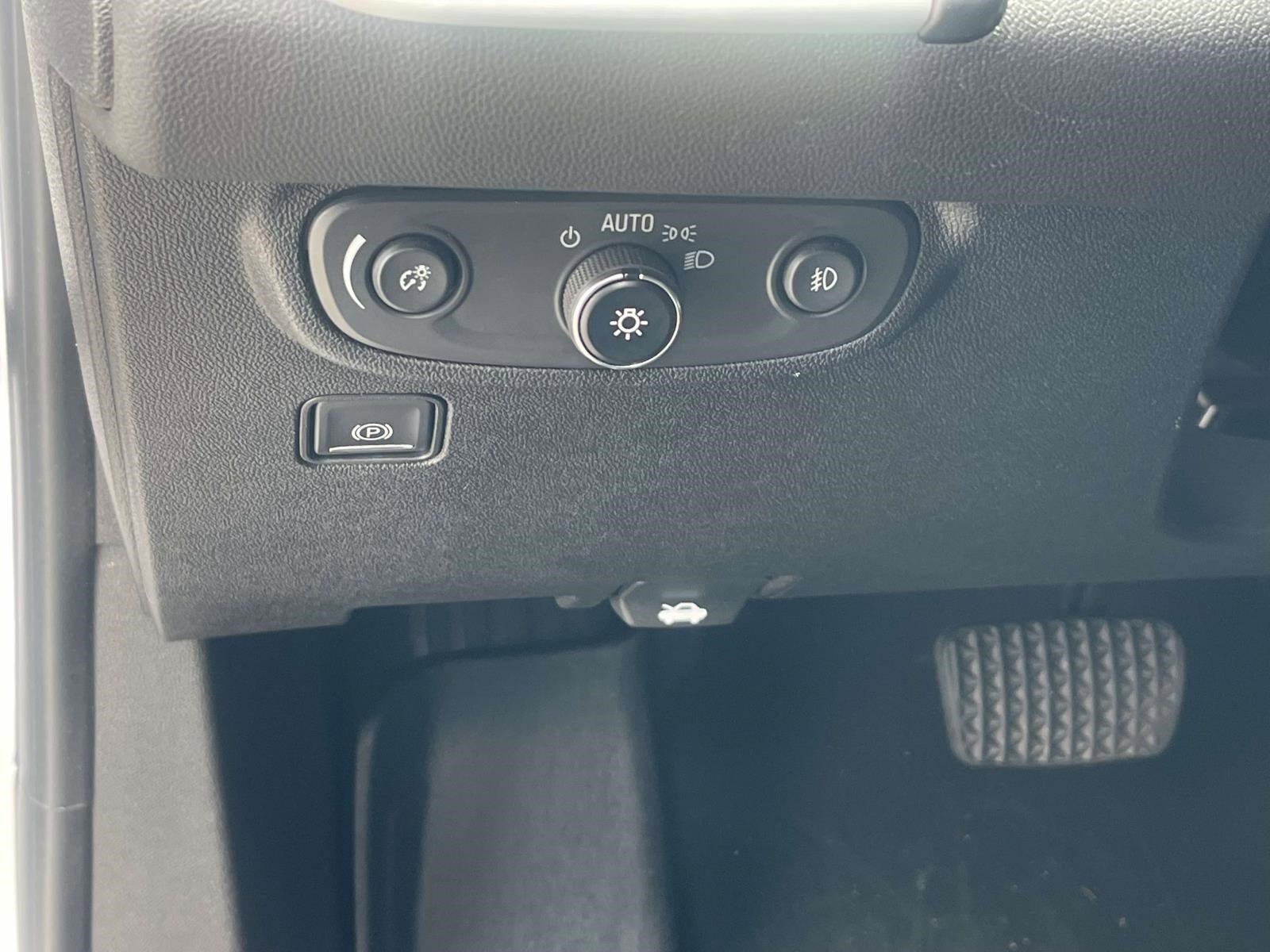 Used 2019 GMC Terrain SLT w/ Preferred Package AWD/4WD image 20