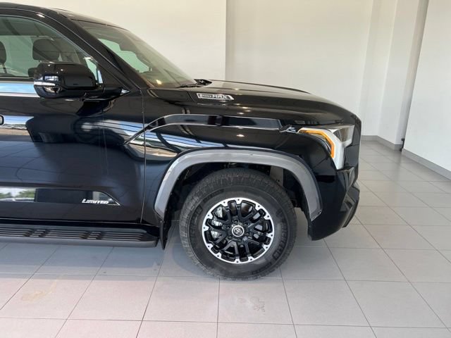 Used 2023 Toyota Sequoia Limited w/ TRD Off-Road Package AWD/4WD image 10