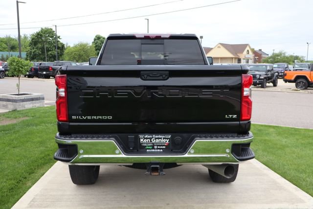 Used 2023 Chevrolet Silverado 2500 LTZ w/ LTZ Convenience Package AWD/4WD image 40