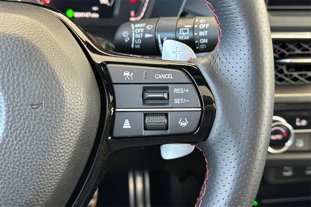 Certified 2025 Acura ADX A-Spec image 30