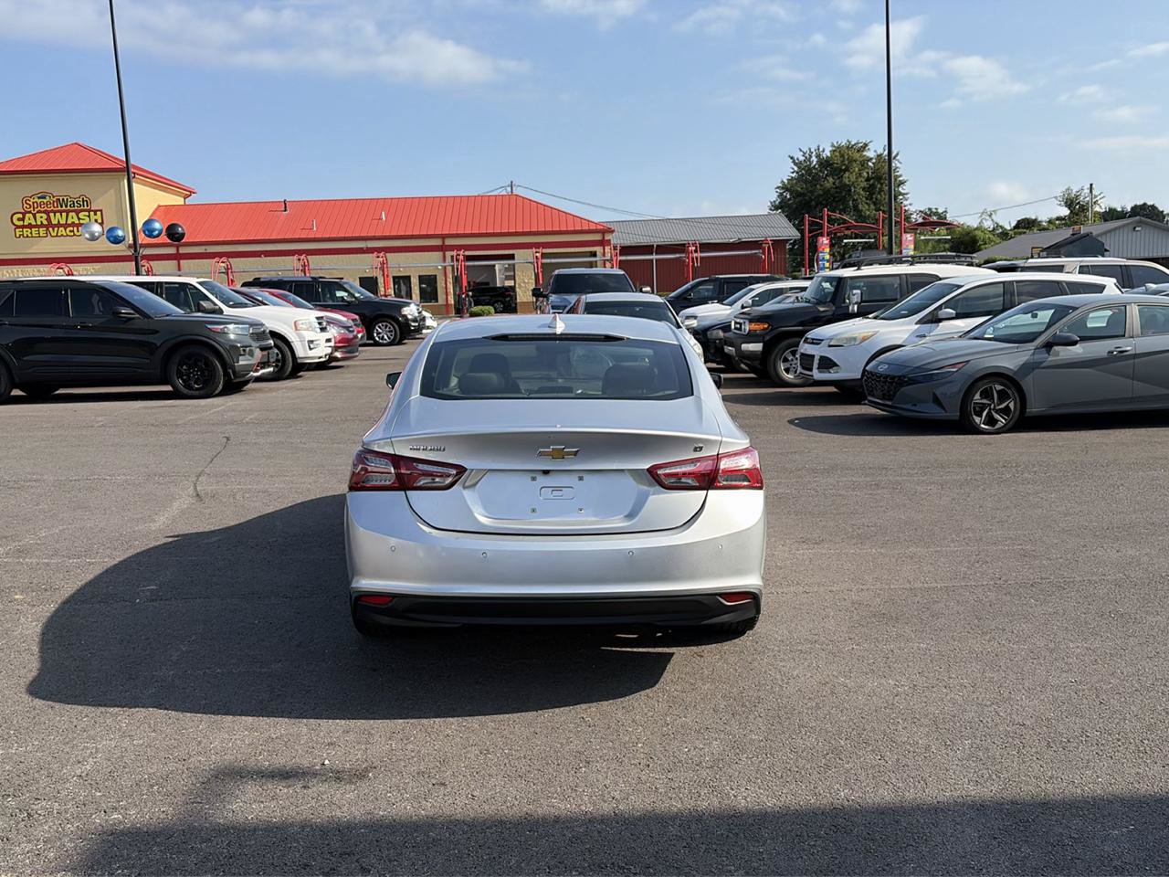 Used 2021 Chevrolet Malibu LT FWD image 4