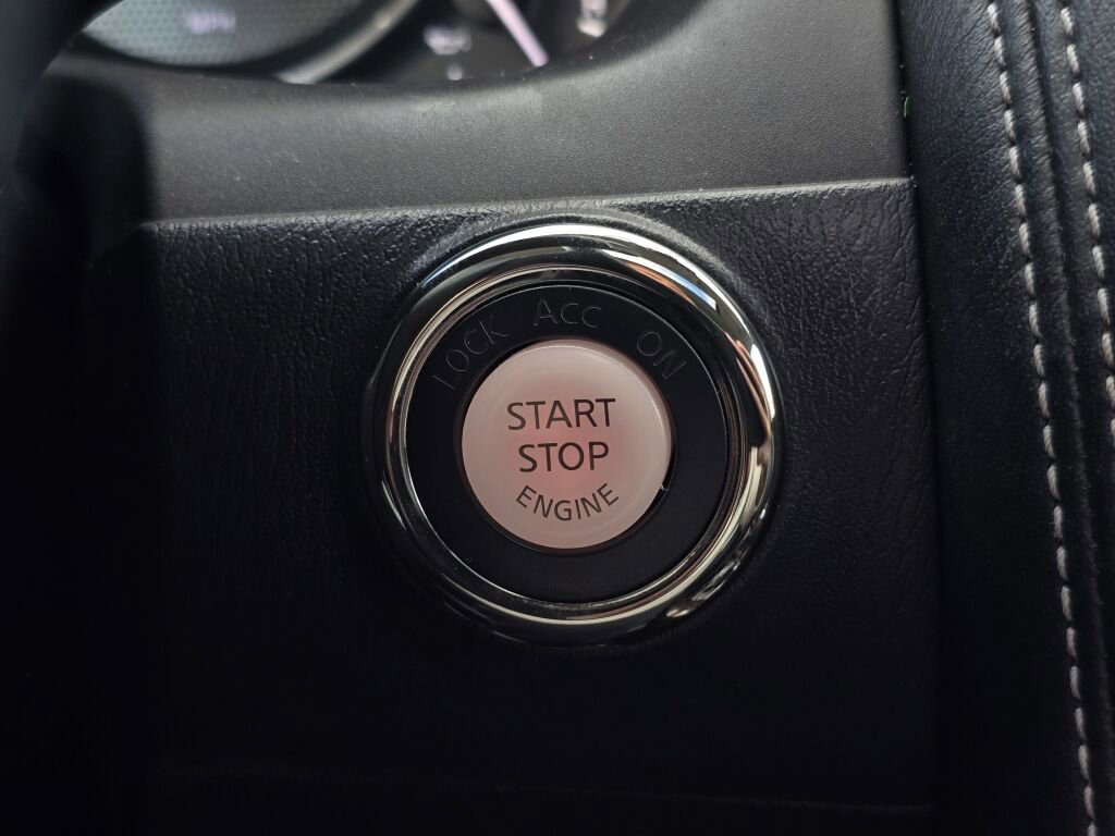 Used 2019 Nissan Armada Platinum w/ Captain's Chairs Package image 35