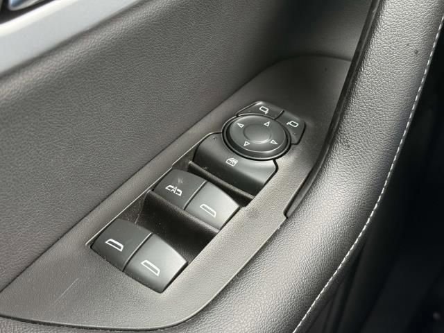 Used 2025 Chevrolet Blazer LT AWD/4WD image 16