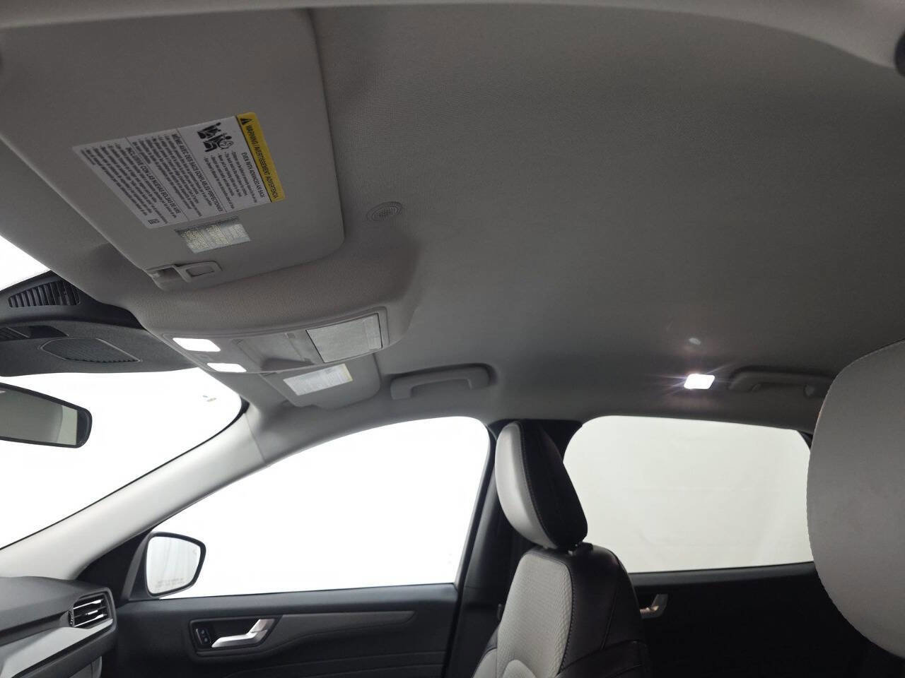 Used 2023 Ford Escape SE image 10