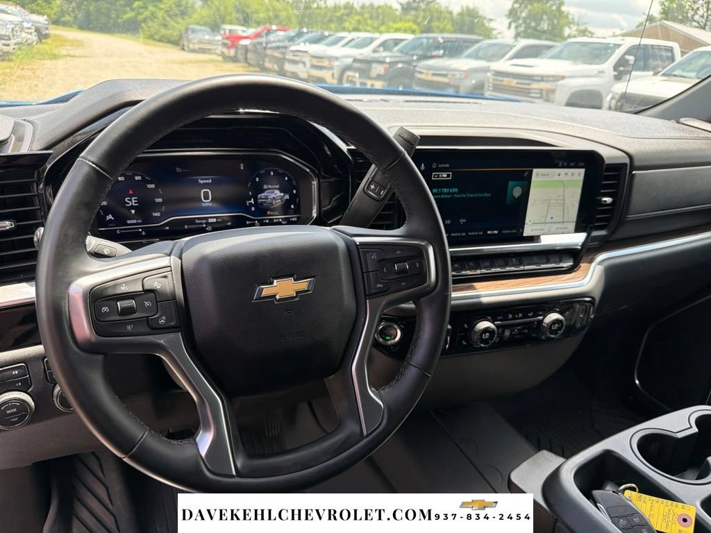 Used 2025 Chevrolet Silverado 1500 LT AWD/4WD image 14