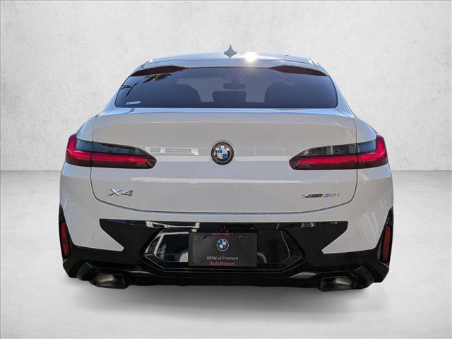 Used 2025 BMW X4 xDrive30i w/ Premium Package image 7