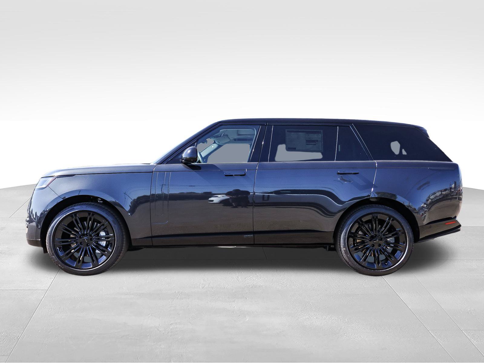 New 2026 Land Rover Range Rover Long Wheelbase SE AWD/4WD image 5