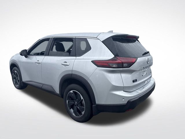 Used 2025 Nissan Rogue SV AWD/4WD image 3
