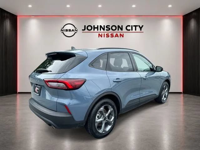 Used 2025 Ford Escape ST-Line FWD image 4
