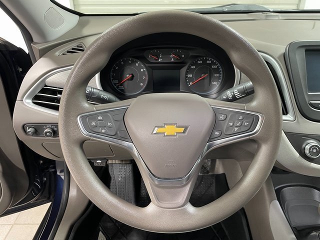 Used 2018 Chevrolet Malibu LS image 14