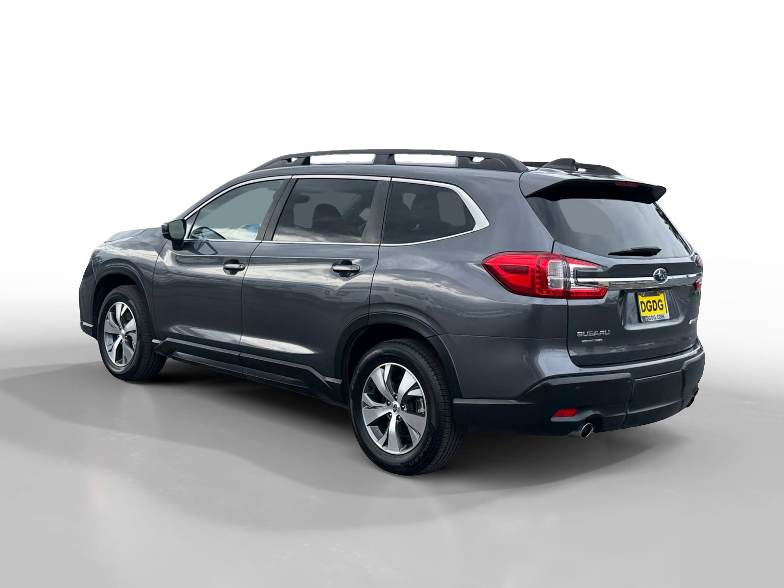 Certified 2024 Subaru Ascent Premium w/ Convenience Package image 3