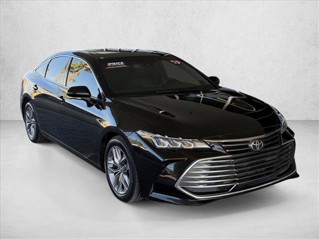 Used 2019 Toyota Avalon XLE w/ Moonroof Package FWD image 5