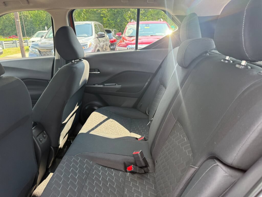 Used 2023 Nissan Kicks SV FWD image 23