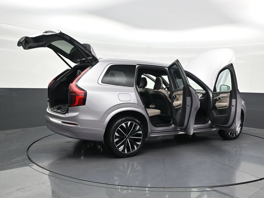 New 2026 Volvo XC90 B6 Plus w/ Protection Package Premier AWD/4WD image 32