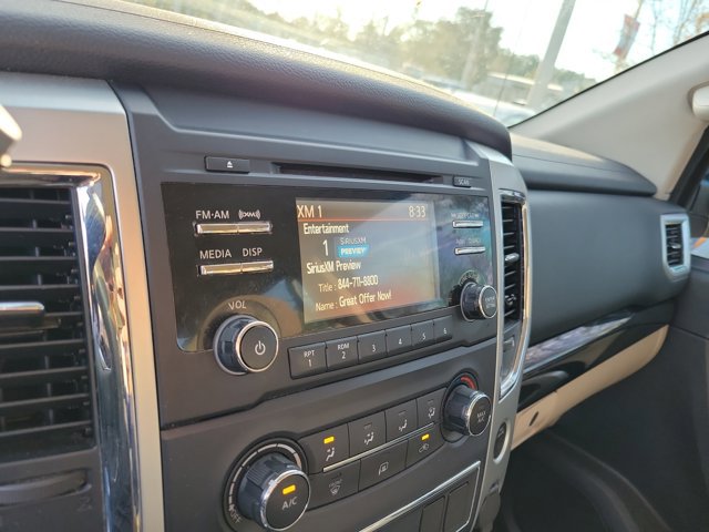 Used 2017 Nissan Titan SV image 24