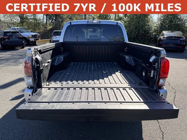 Used 2022 Toyota Tacoma TRD Off-Road w/ Technology Package AWD/4WD image 12