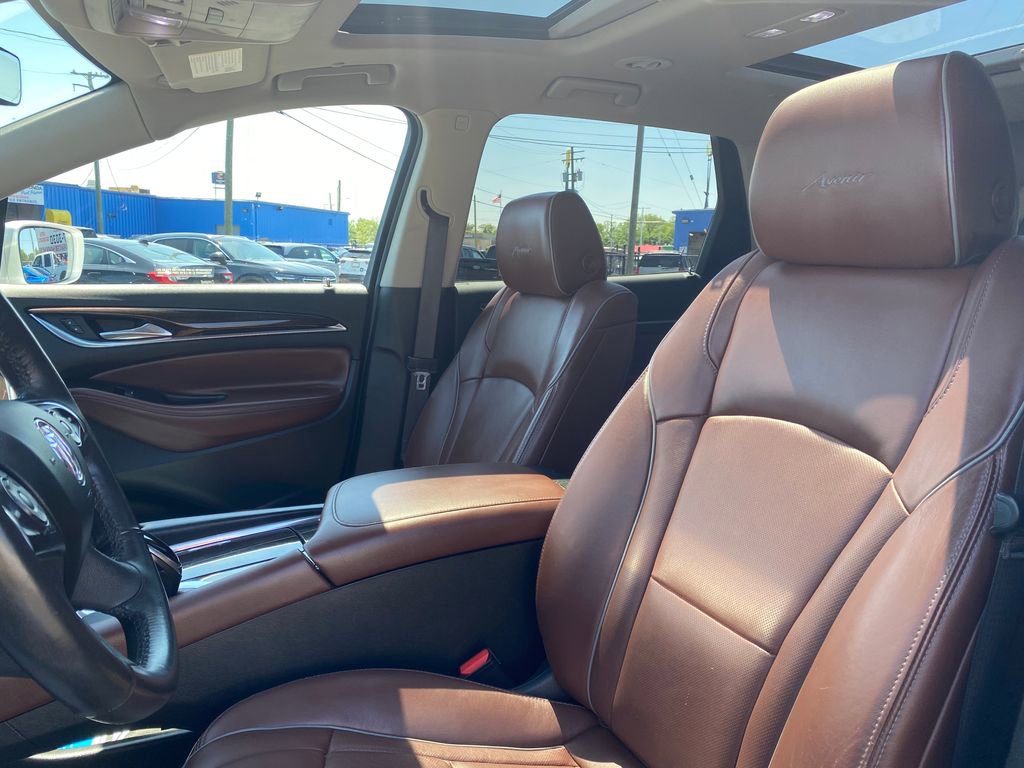 Used 2020 Buick Enclave Avenir w/ Avenir Technology Package AWD/4WD image 11