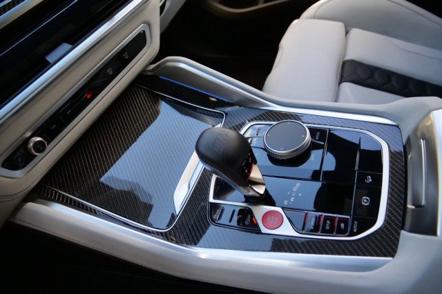 Used 2025 BMW X5 M Competition w/ Executive Package image 27