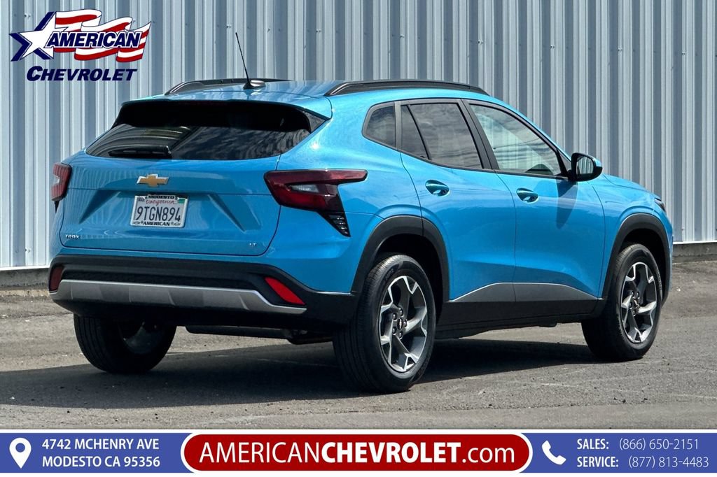 New 2026 Chevrolet Trax LT w/ Driver Confidence Package FWD image 4