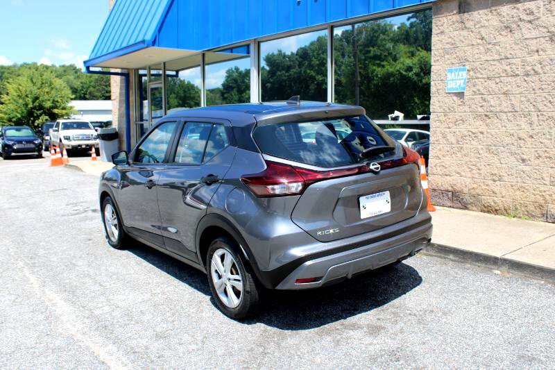 Used 2023 Nissan Kicks S FWD image 6