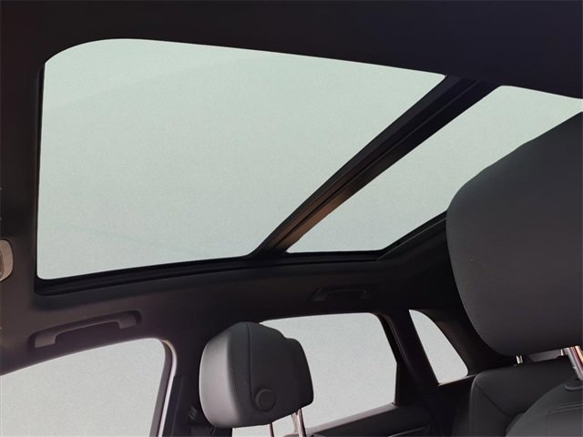 Used 2023 Audi Q3 2.0T Premium image 17