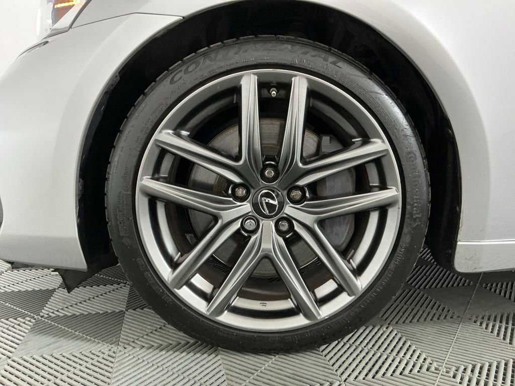 Used 2018 Lexus IS 300 F Sport w/ F Sport Package image 32