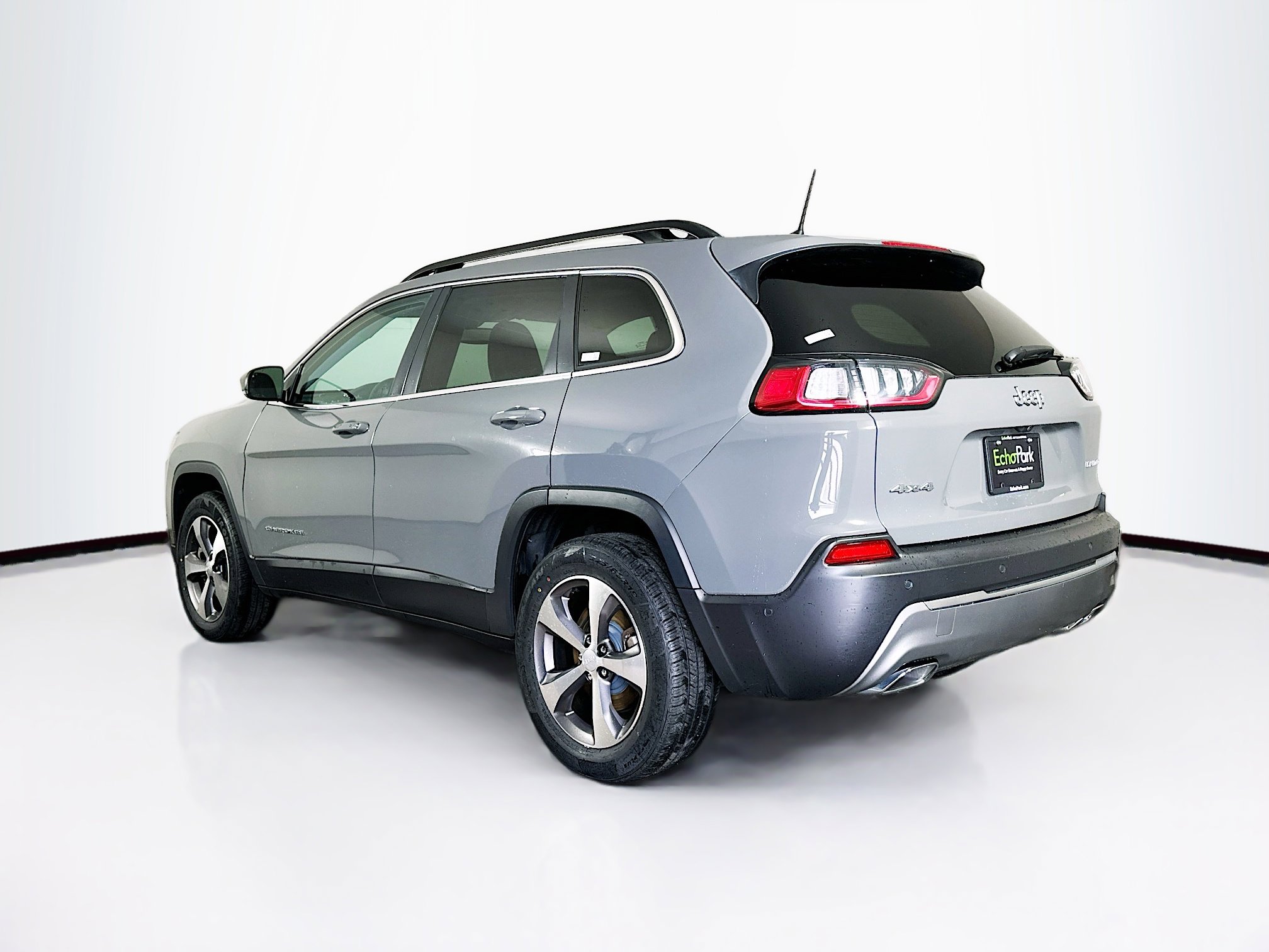 Used 2022 Jeep Cherokee Limited image 5