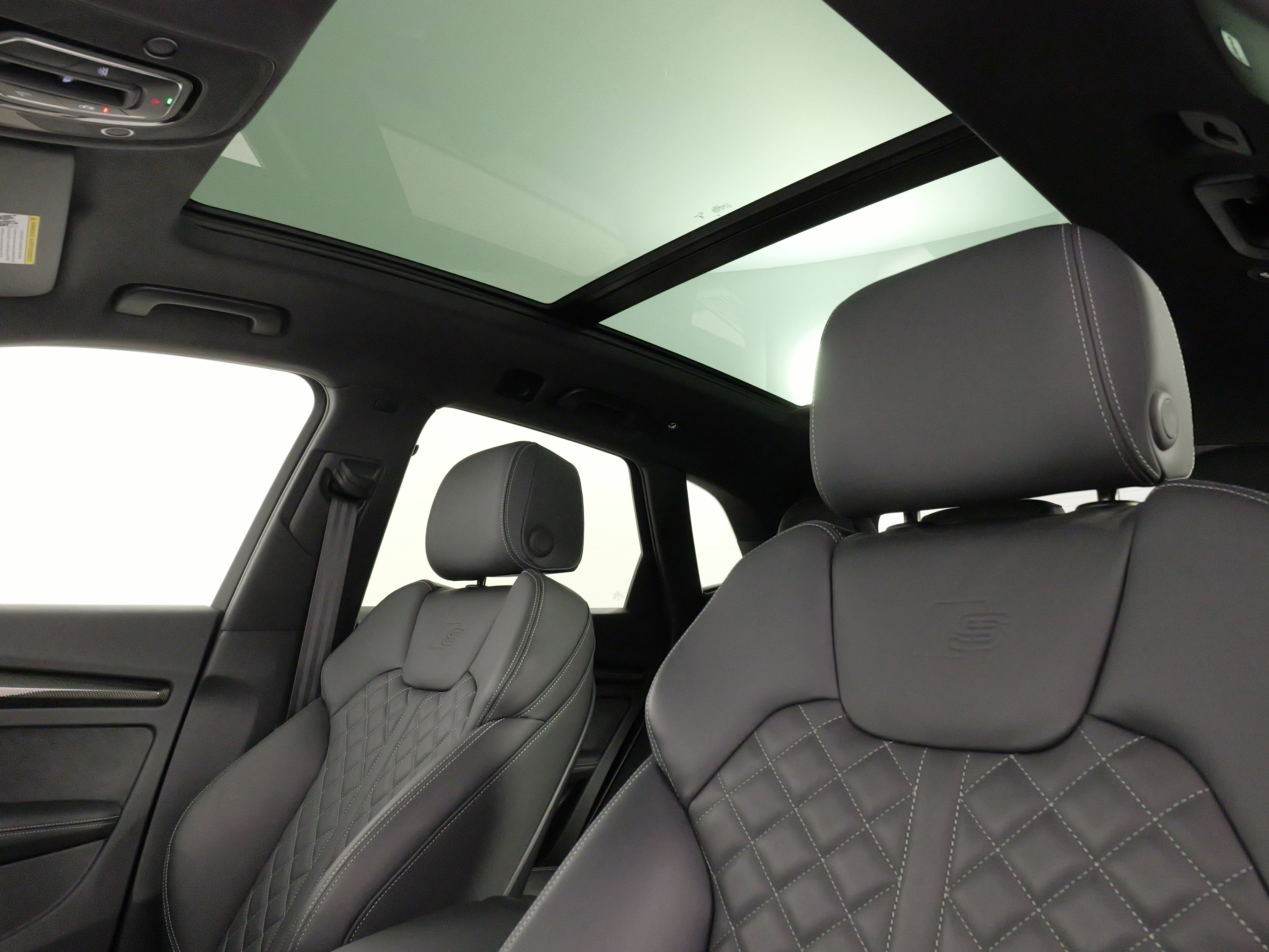 Used 2023 Audi SQ5 Premium Plus w/ Premium Plus Package image 34