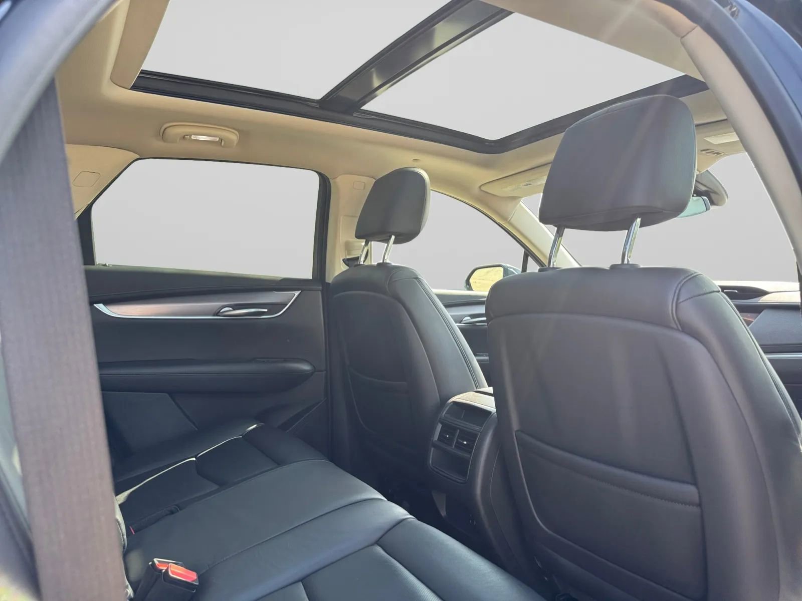 Used 2019 Cadillac XT5 Luxury image 32