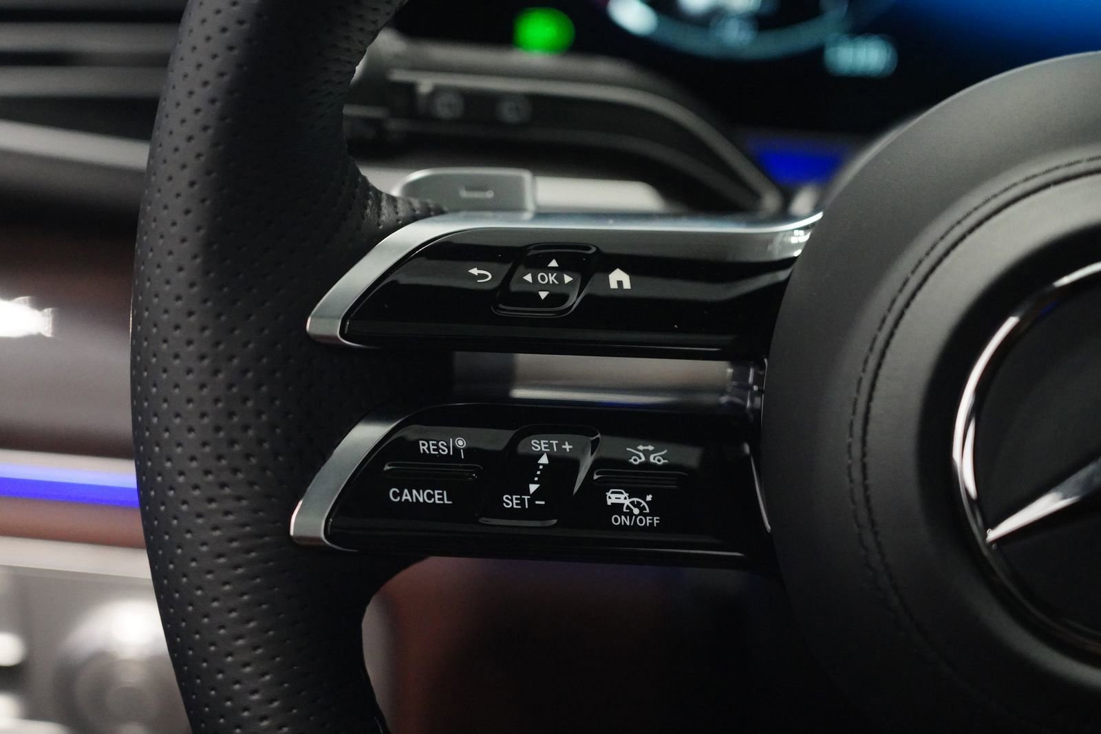 New 2026 Mercedes-Benz GLS 450 4MATIC image 20